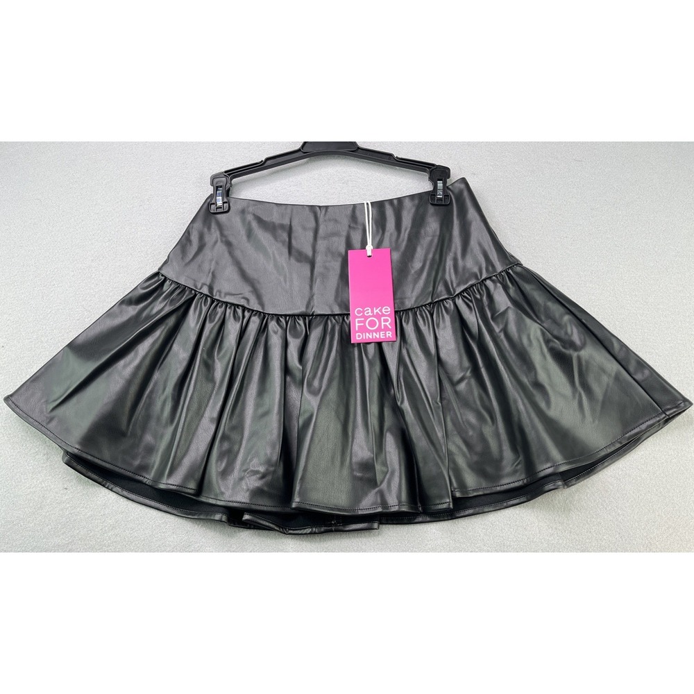 Cake For Dinner Women's Small Black Libra Leather Mini Skirt NWT